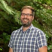 Associate Professor Deniz Özkundakci