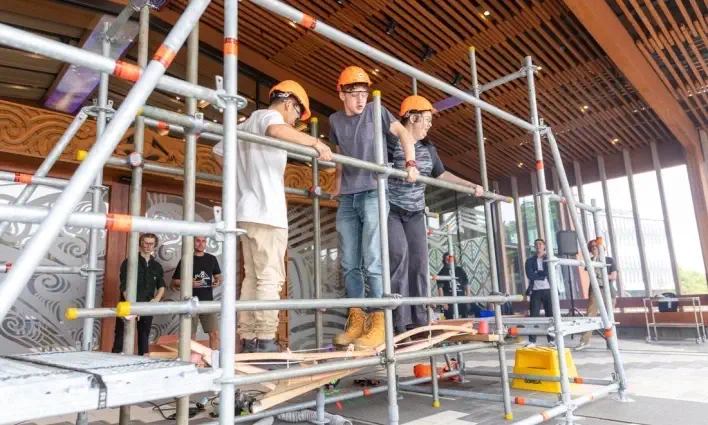 scaffolding students
